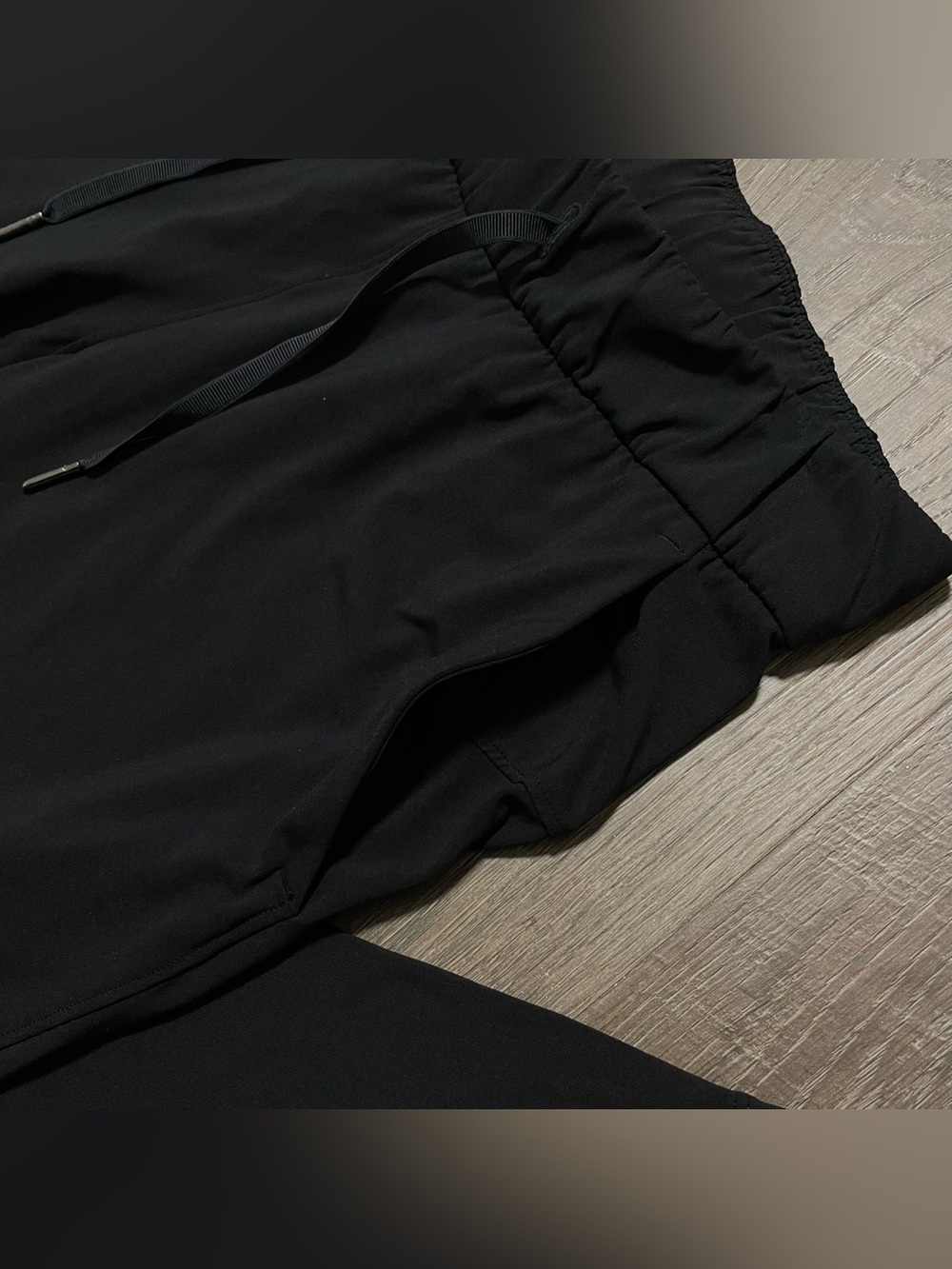 Lululemon On The Fly Pant *28" Athletic Athleisure Workout 7/8 Length Pants - Picture 4 of 8